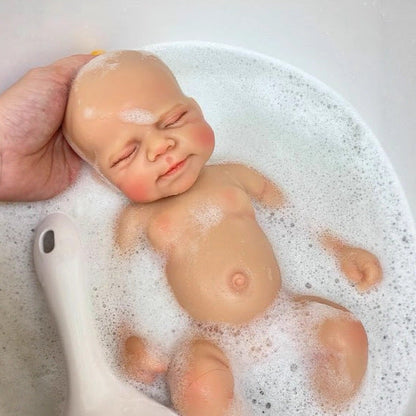 Luna RealTouch™ Newborn – Full Silicone Ultra-Realistic Reborn Baby Doll